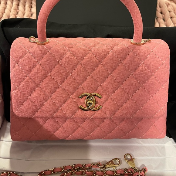 ❌ SOLD ❌✨Gorgoeus Chanel 20A CoCo Handle✨ - Picture 2 of 14